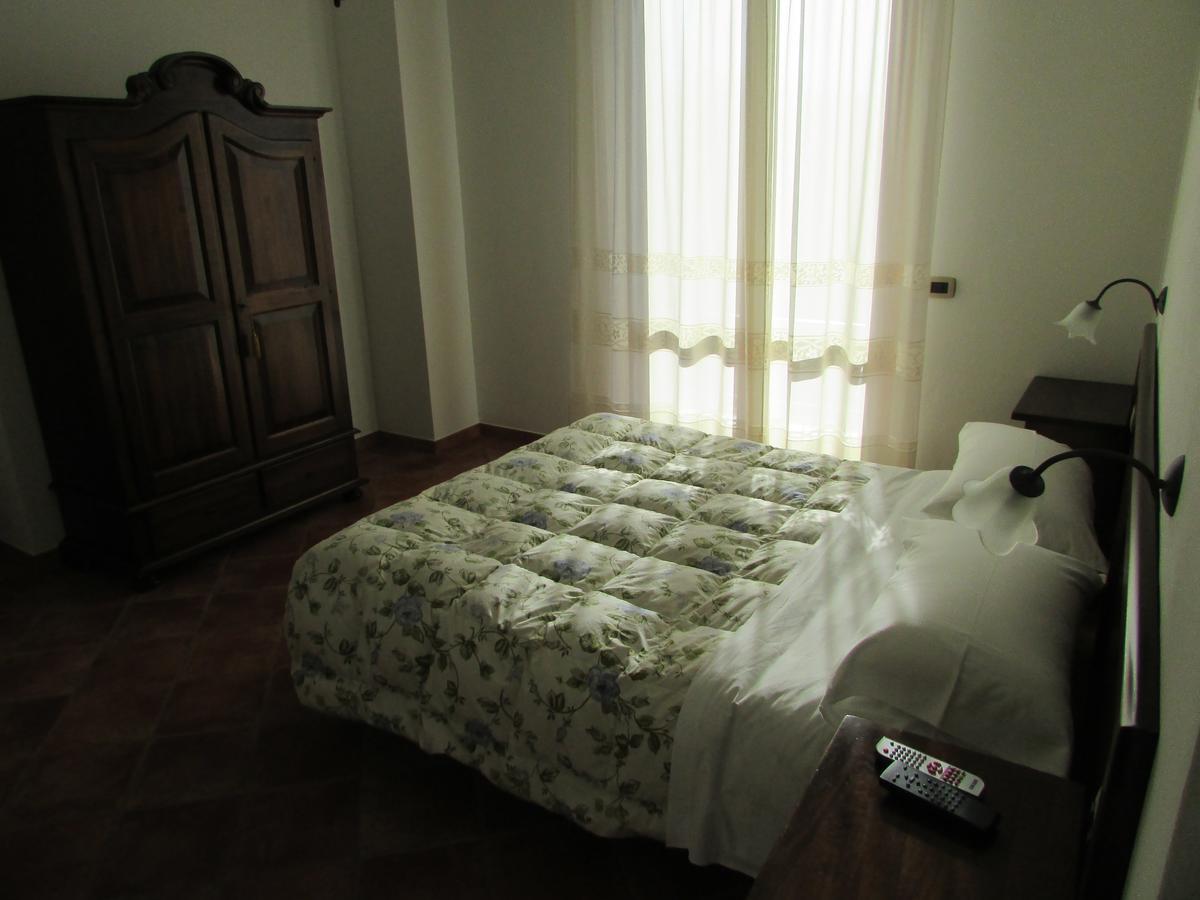 B&B Il Girasole - Rooms & House In Country - 1500 Meters From Historic Center Montepulciano Stazione Buitenkant foto